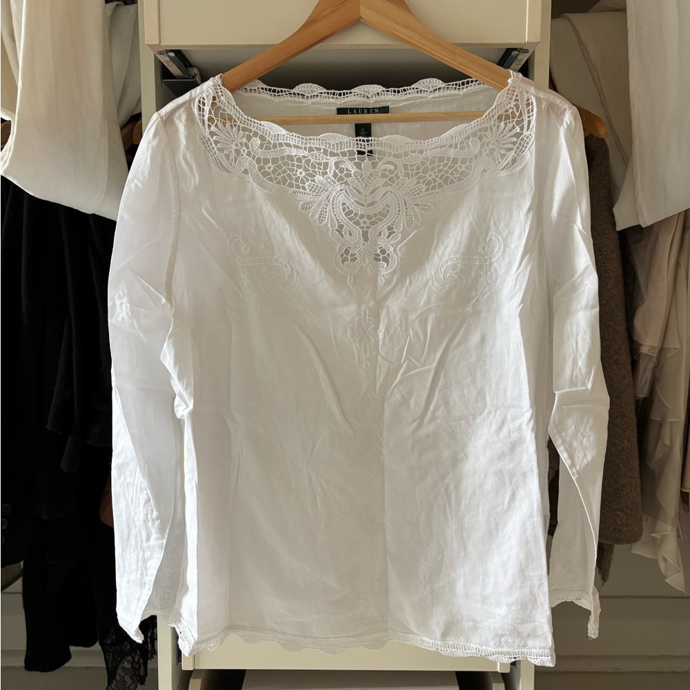 Elegant White Lace Women's Top
